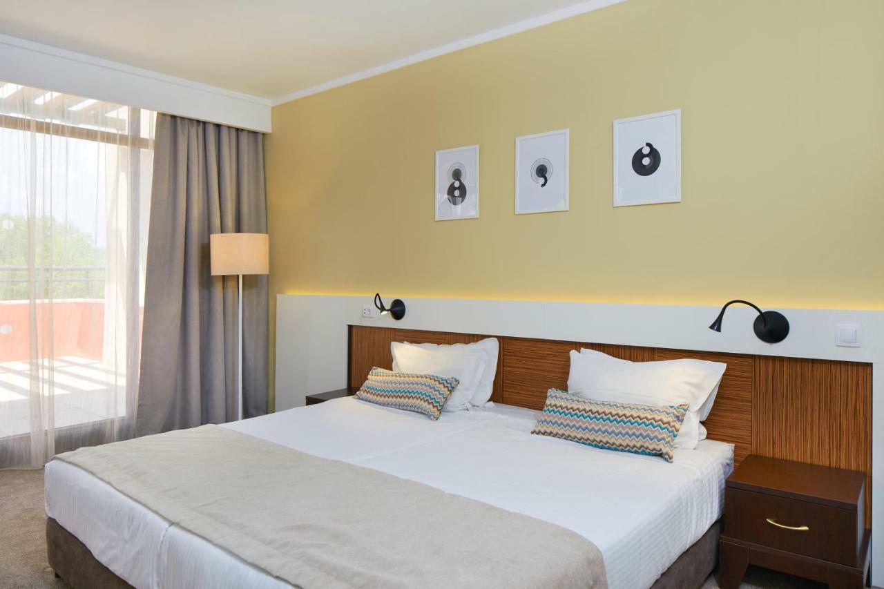 Hotel Nobel Ultra All Inclusive - Free Beach Access 阳光海滩 外观 照片